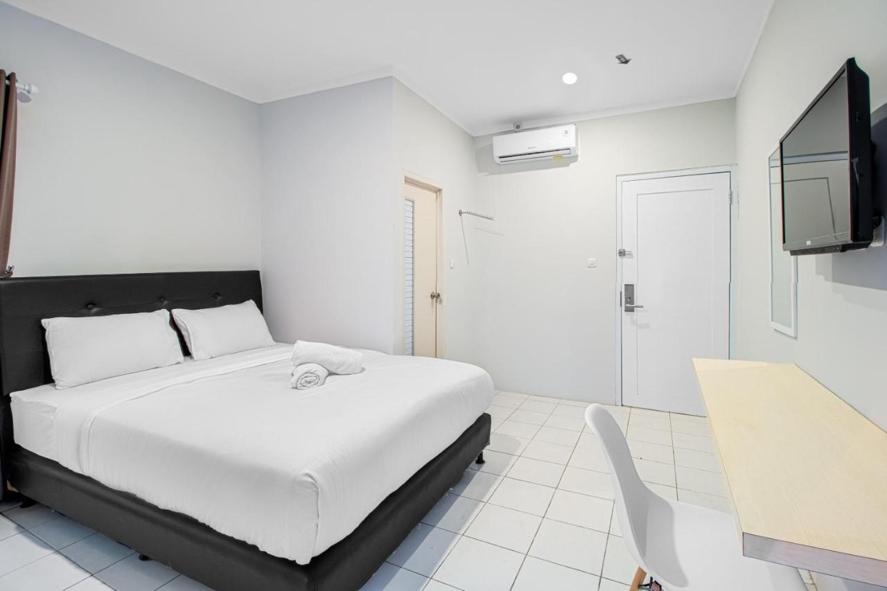Hotel Urban24 Syariah Depok Exterior foto